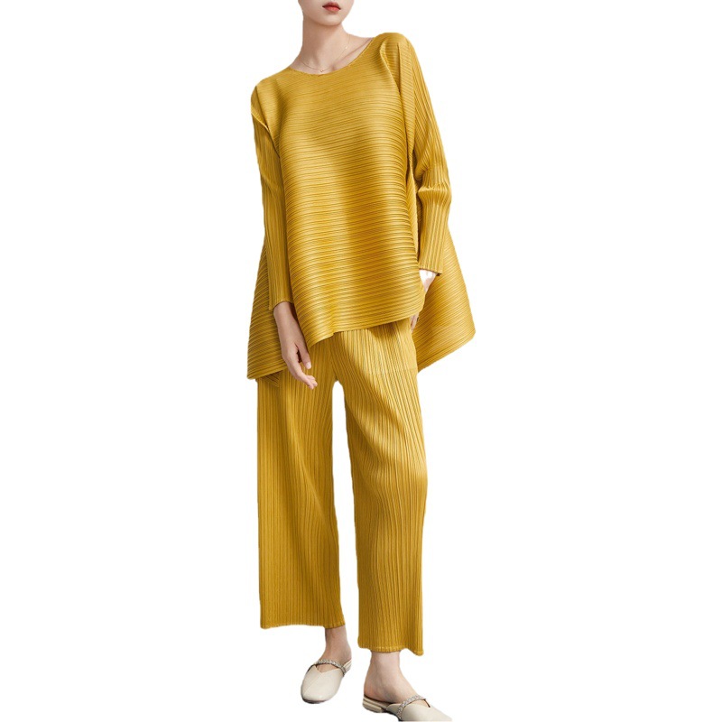 Picture of Miyake Original Single Fabric Suit New Loose Age-Reducing Flesh-Covering Large Size Elegant Fashion Top Loose Casual Pants