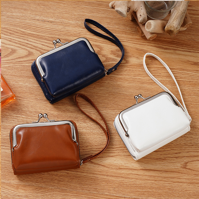 Picture of 2025 New Retro Style Clip Bag Personalized Mini Multi-Compartment Card Slot Card Bag Coin Bag Hand-Held Small Bag