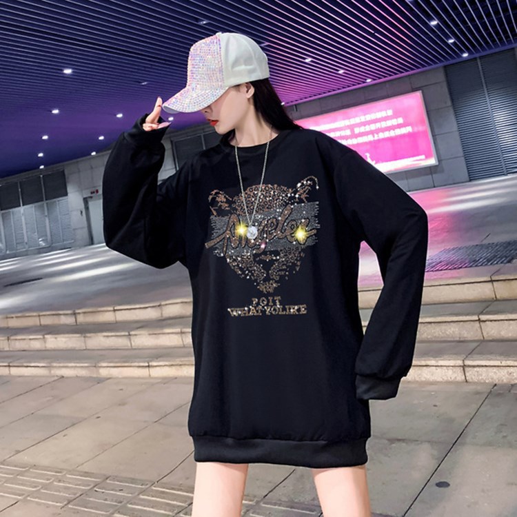 Picture of 2024 autumn and winter new sweater women's fleece-lined Korean mid-length ins tide loose plus size heavy-duty hot drill top