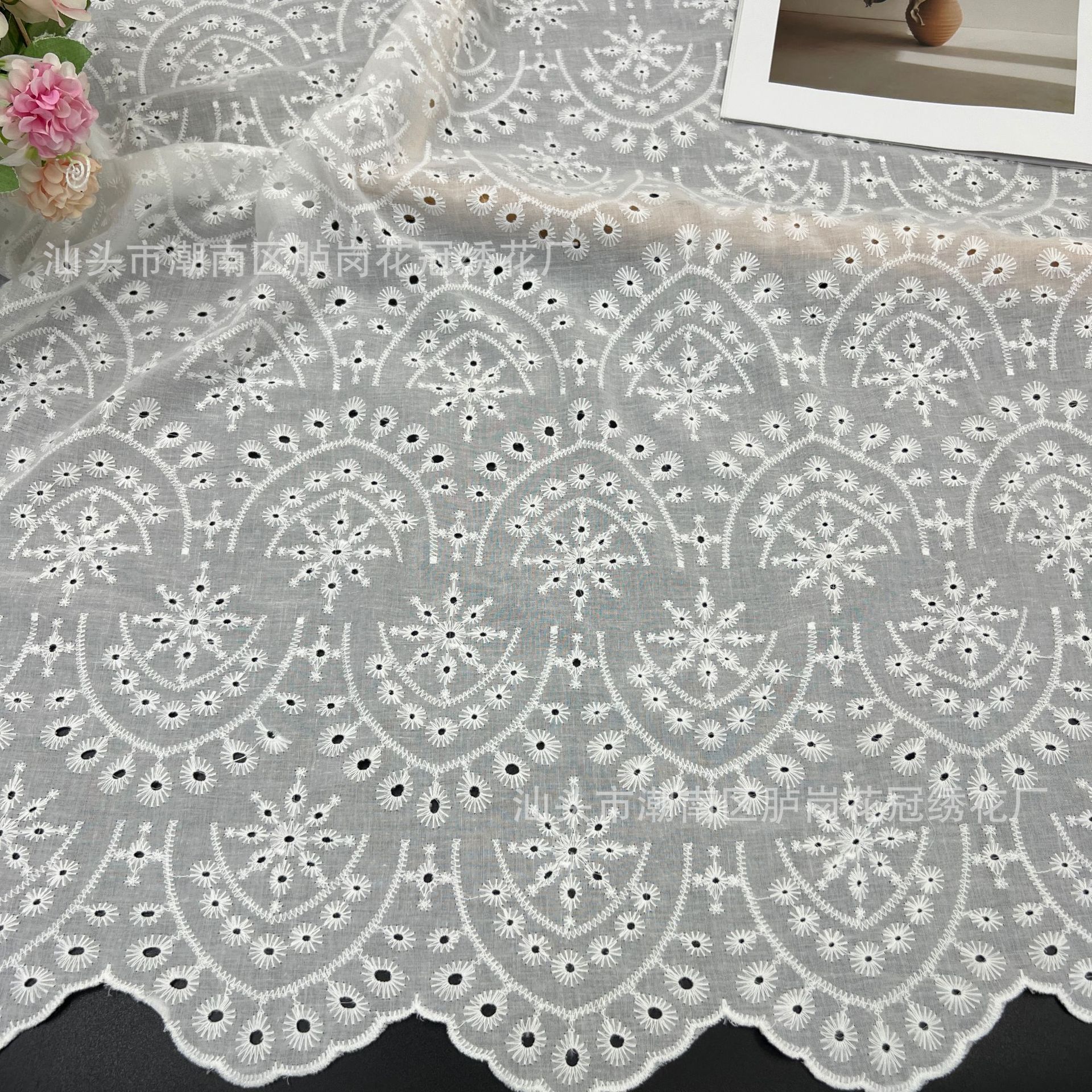 Wholesale cotton hollow lace fabric fabric water soluble embroidery dress lace perforated lace embroidery fabric