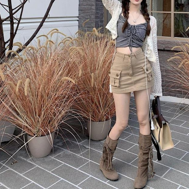 Summer Women's Skirt, Retro Workwear, Sexy Slimming Look Hip-hugging Short Skirt, Khaki High-waisted Versatile A-line Skirt, Trendy