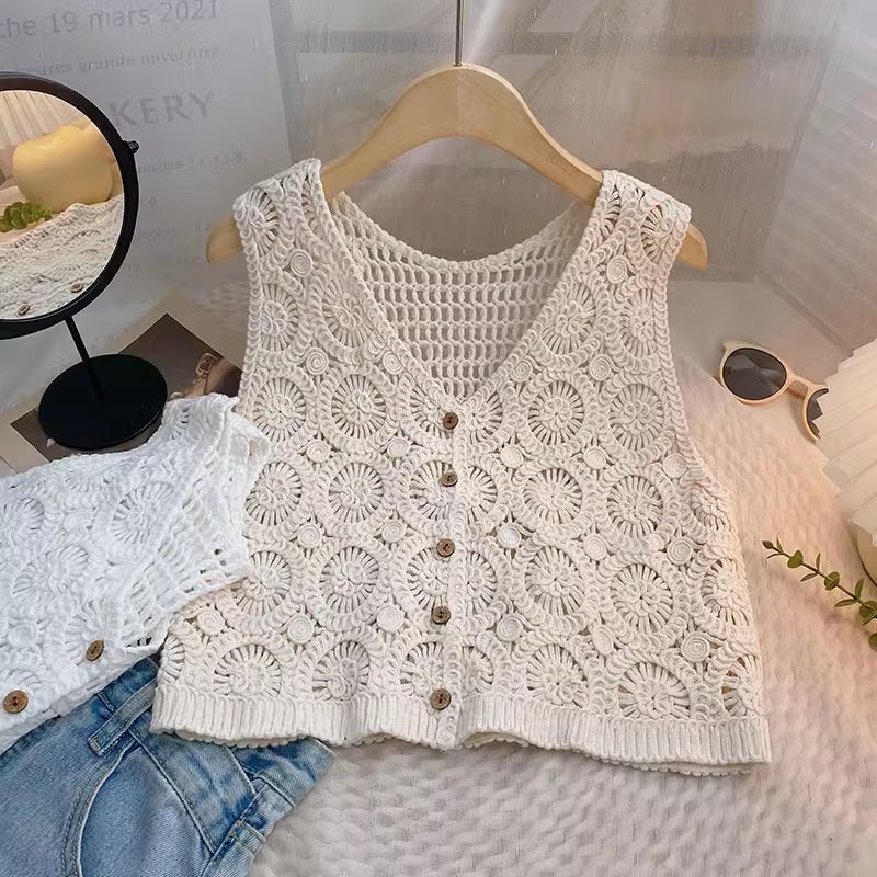 Summer Twist Wooden Buckle Knitted Cardigan Loosen Sleeveless Cutout Cute vintage Vest Inner Top