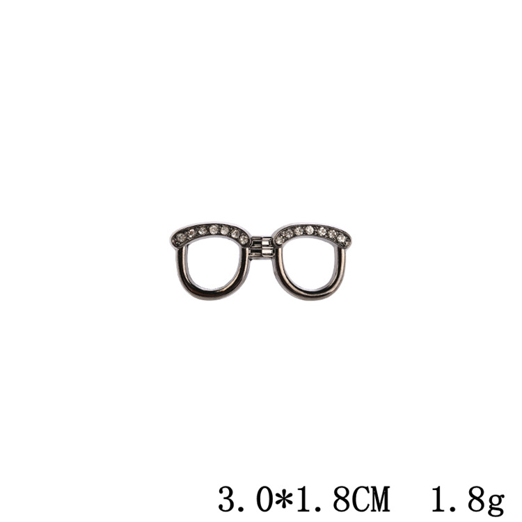 Picture of Popular Men's Suit Brooch Jewelry Retro Relief Badge Business Formal Collar Pin Wedding Groom Suit Decoration