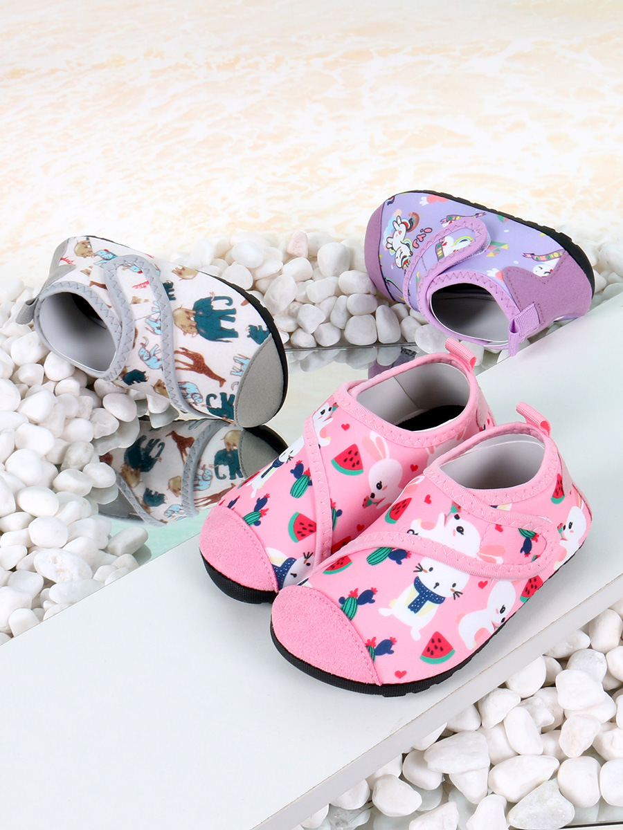Children's Beach Shoes, Outdoor River Tracing Socks, Quick-Drying Sandals, Sea Shoes, Baby Swimming Non-Slip Water Park Beach Socks