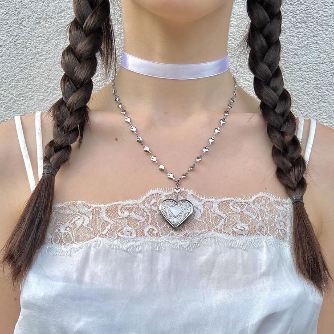 Sweet Girl Peach heart chain titanium steel disco jumping heart chain pendant necklace carved vintage court Lolita women