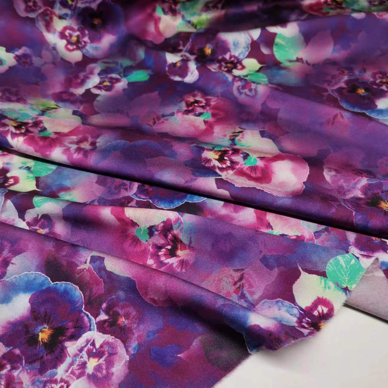 Picture of 19 mmi silk stretch satin cheongsam fashion summer cool comfortable breathable high-grade fabric