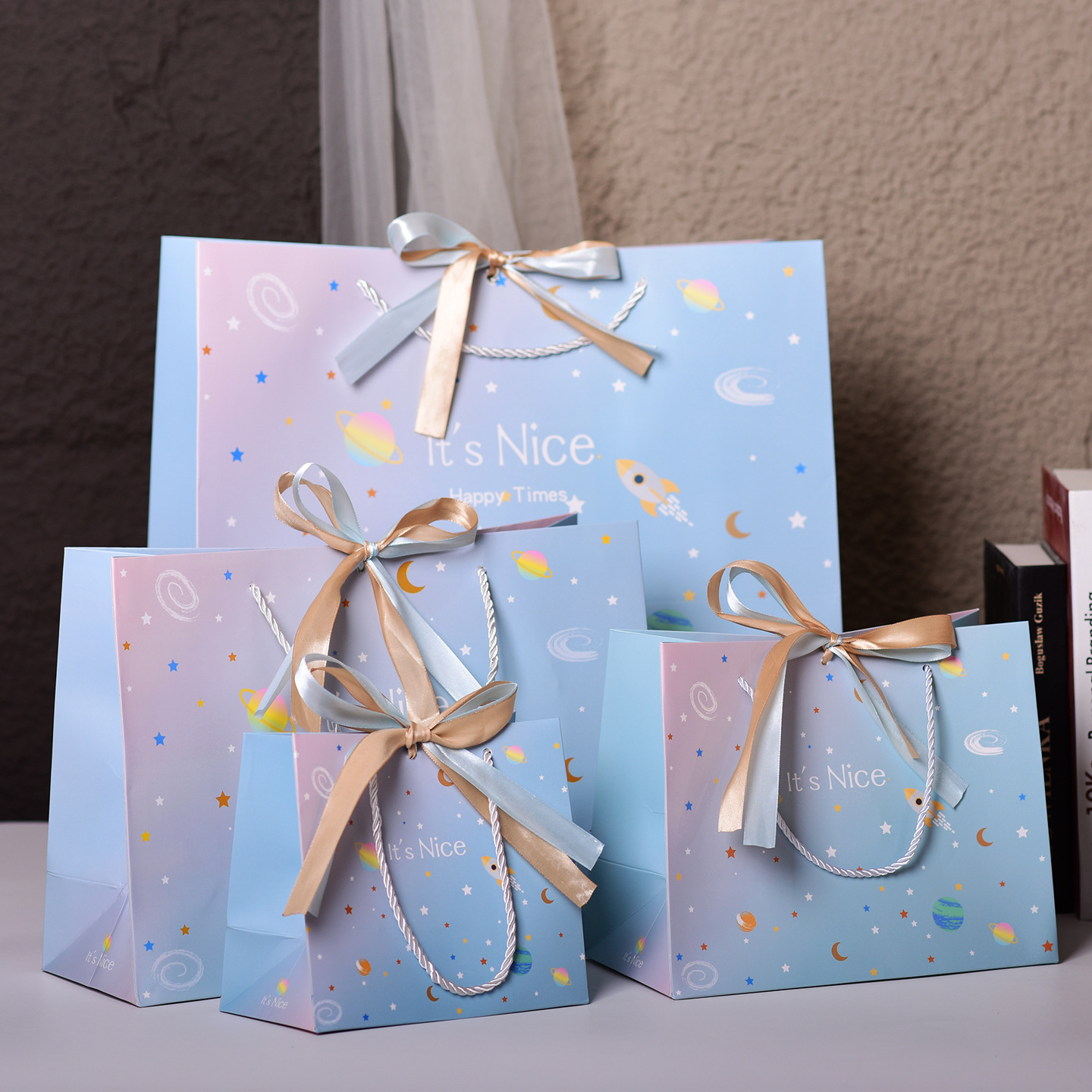 Ins Starry Sky Gift Bag Holiday Gift Bag Discount Satchel Paper Bag Packaging Bag Ribbon Sealing Bag Universal