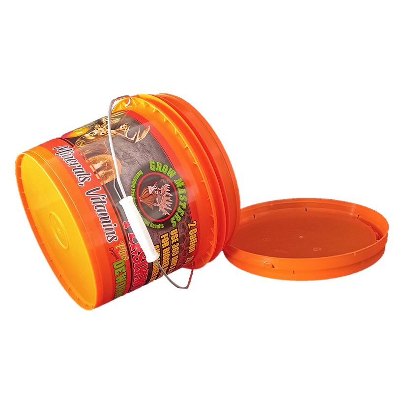 Plastic Bucket Wholesale Feed Bucket Sealed with Lid and Handle Pp Packaging Bucket Food Bucket 8 Liter Industrial Plastic Bucket