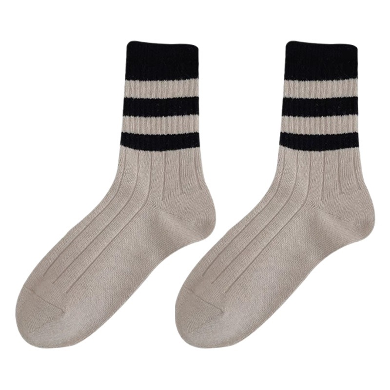 Zhuji retro striped socks women's mid-calf socks Four Seasons universal sweat-absorbent deodorant all-match Japanese college style pile socks
