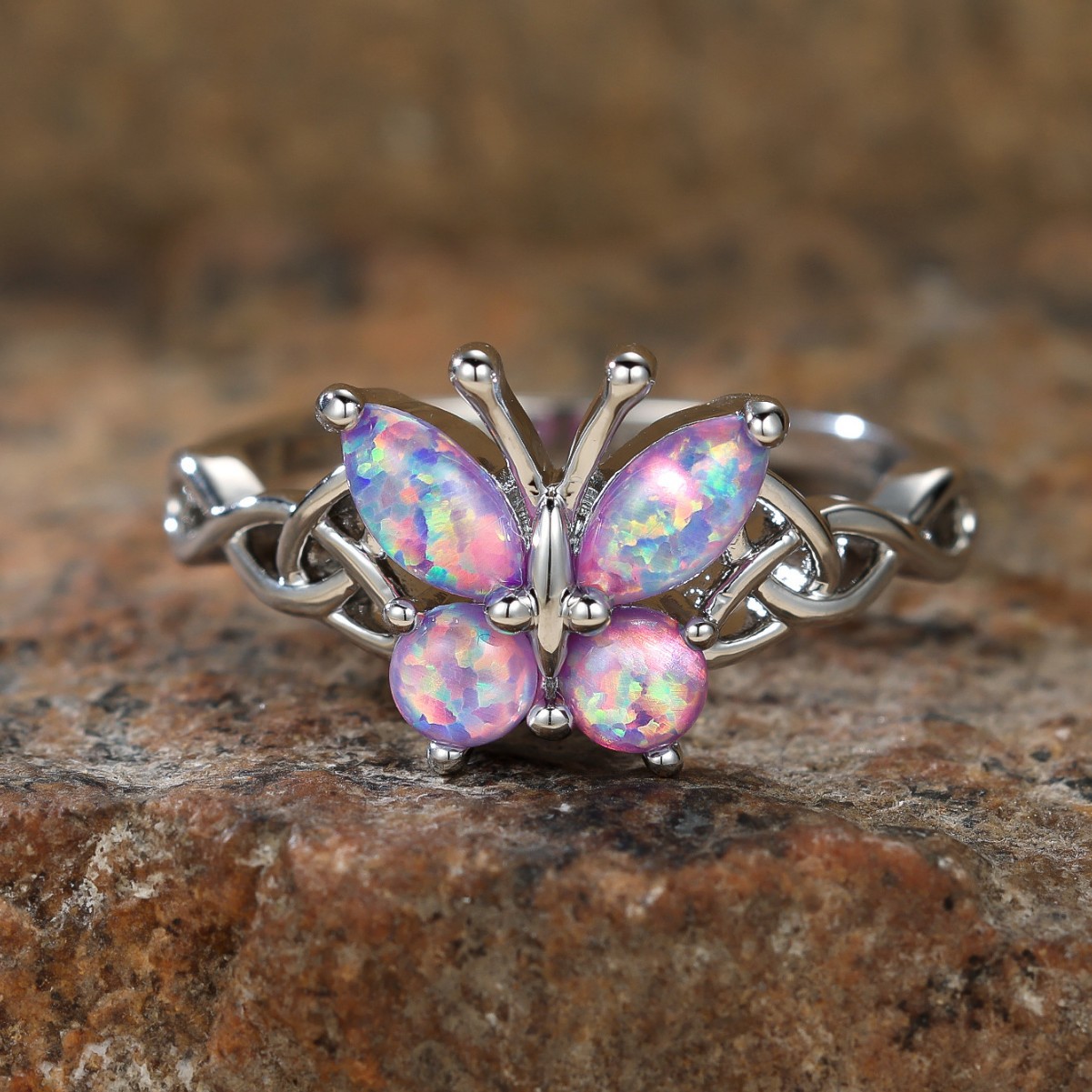 Xincheng White K Hollow Color Diamond Butterfly Design Ring Summer Fashion Exquisite Small Fresh Personalized Ring