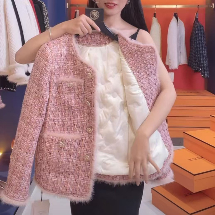 Picture of Pink Chanel-Style Thick Padded Coat for Women, Quilted, Autumn and Winter 2025 New Model, Elegant and Sophisticated Tweed Cotton Jacket for Ladies