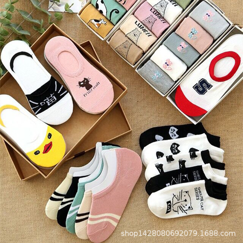 Wholesale Student Socks Shallow Mouth Sports Socks, Spring and Summer Cartoon Women's Socks, Silicone Invisible Boat Socks