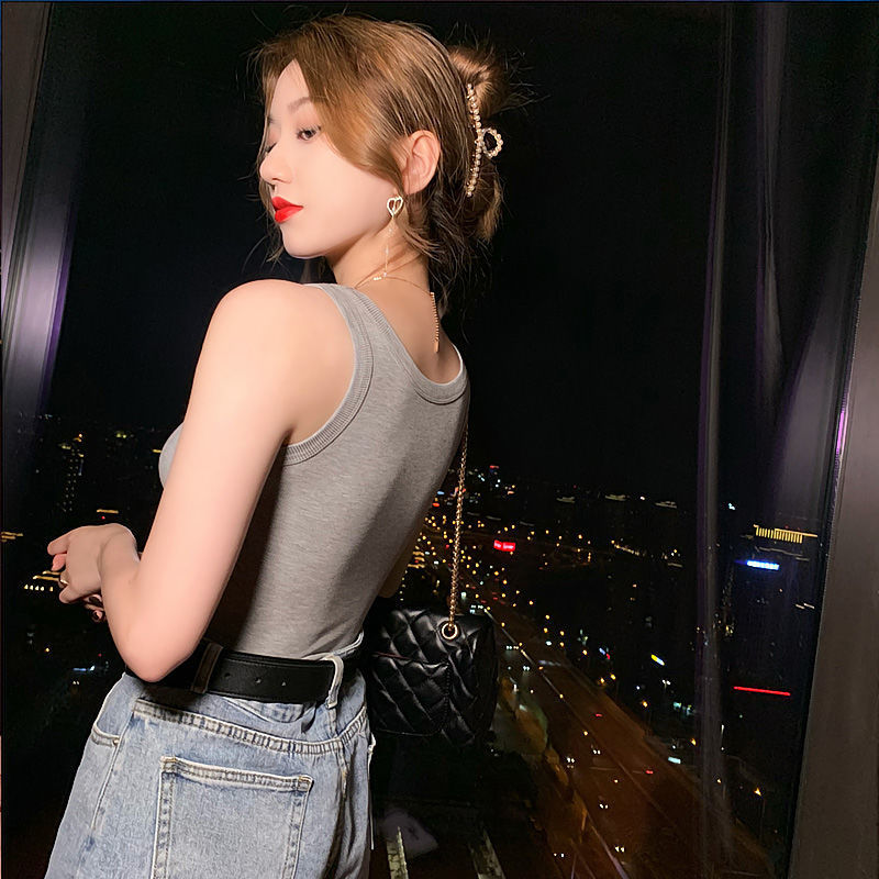 Picture of [Factory Outlet] Threaded Anti-running Sleeveless Thin Inner Base Camisole for Women to Wear Outside and Inside in Summer and Spring