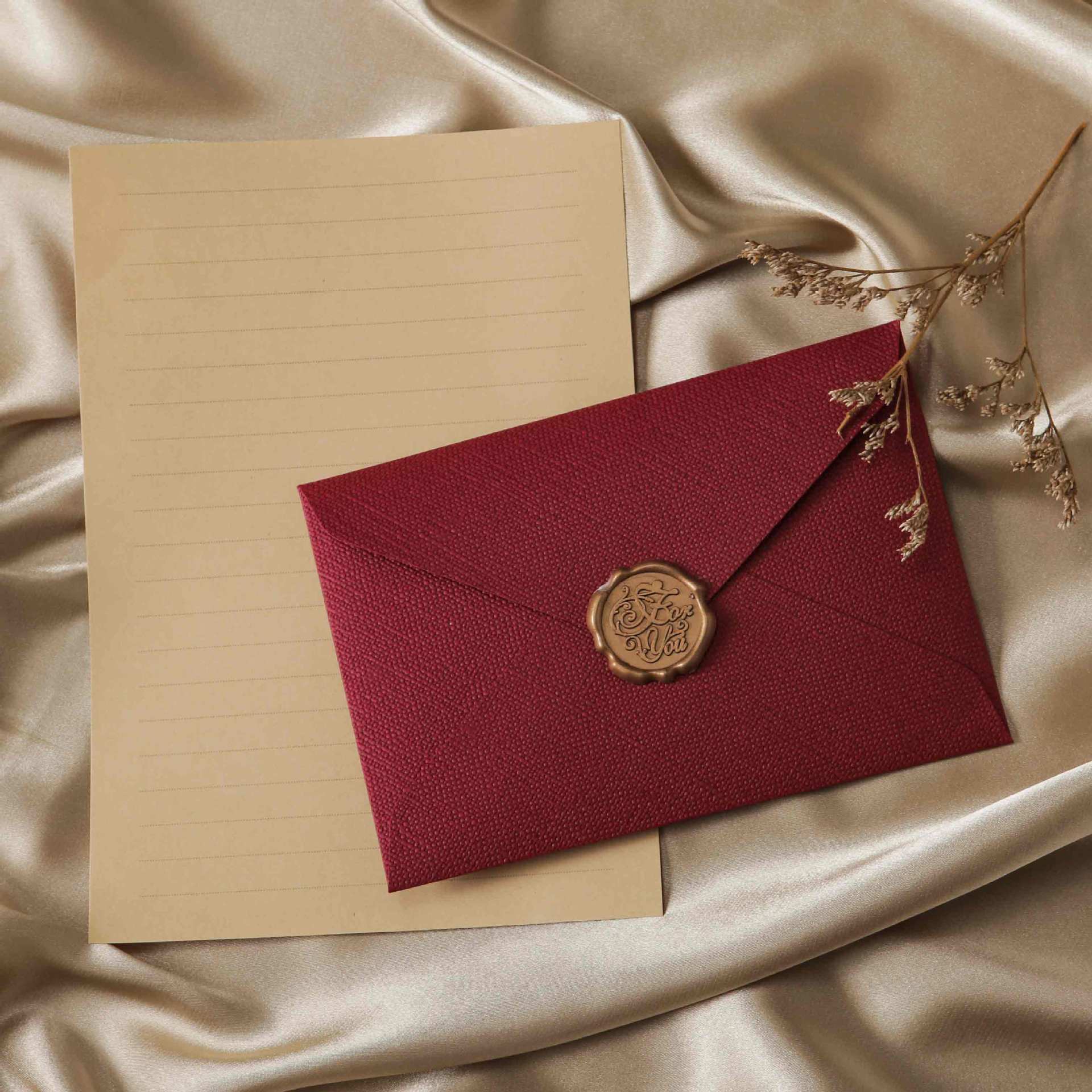 Picture of Letterhead Envelope Set Thickened linen Envelope Handwritten Love Letters for Male Girlfriend to Confess Birthday Greeting Card Exquisite Letterhead