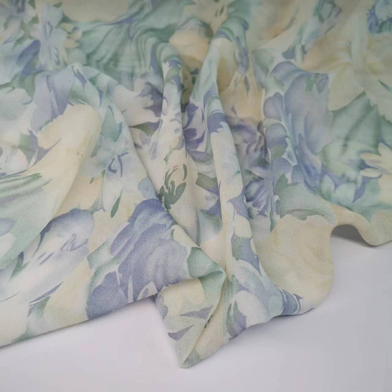 100% Silk Mulberry Silk Smooth Qiao Fabric 8mm Wide Fashion Silk Fabric