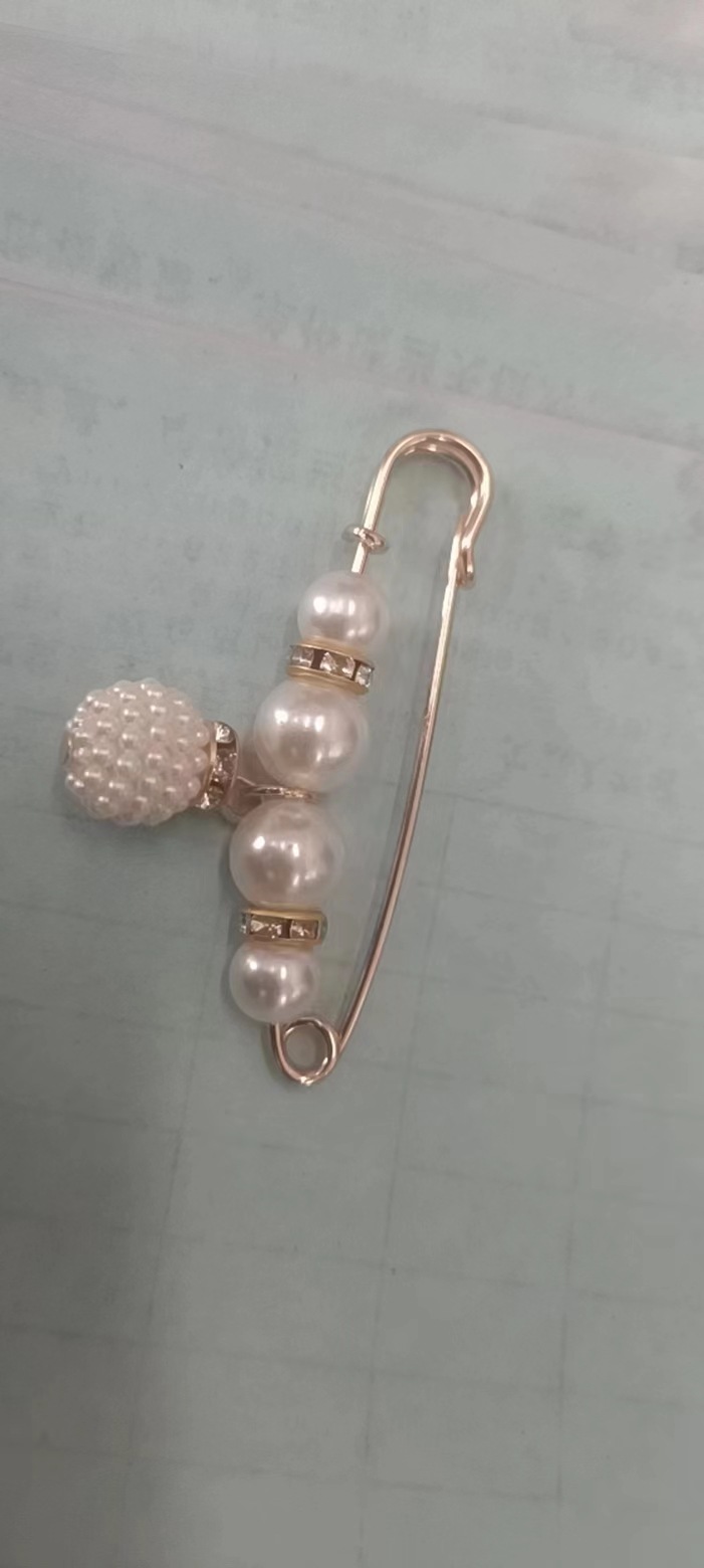 Picture of Waist buckle waist change small artifact waist waist pin fixed pants anti-light brooch buckle skirt adjustment buckle