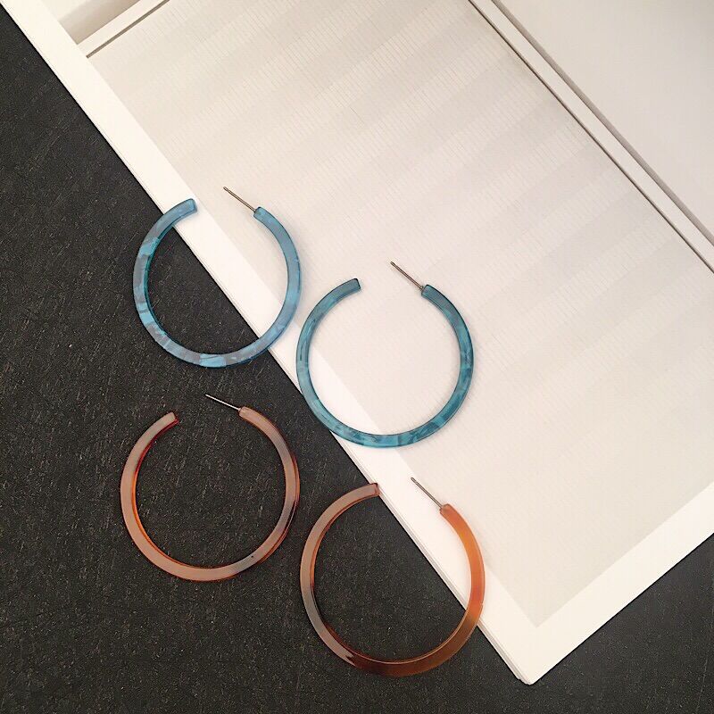 E1257 Japanese and Korean Early Spring New C- shaped Earrings Acrylic Acetate Plate Earrings Simple All-match Earrings for Women