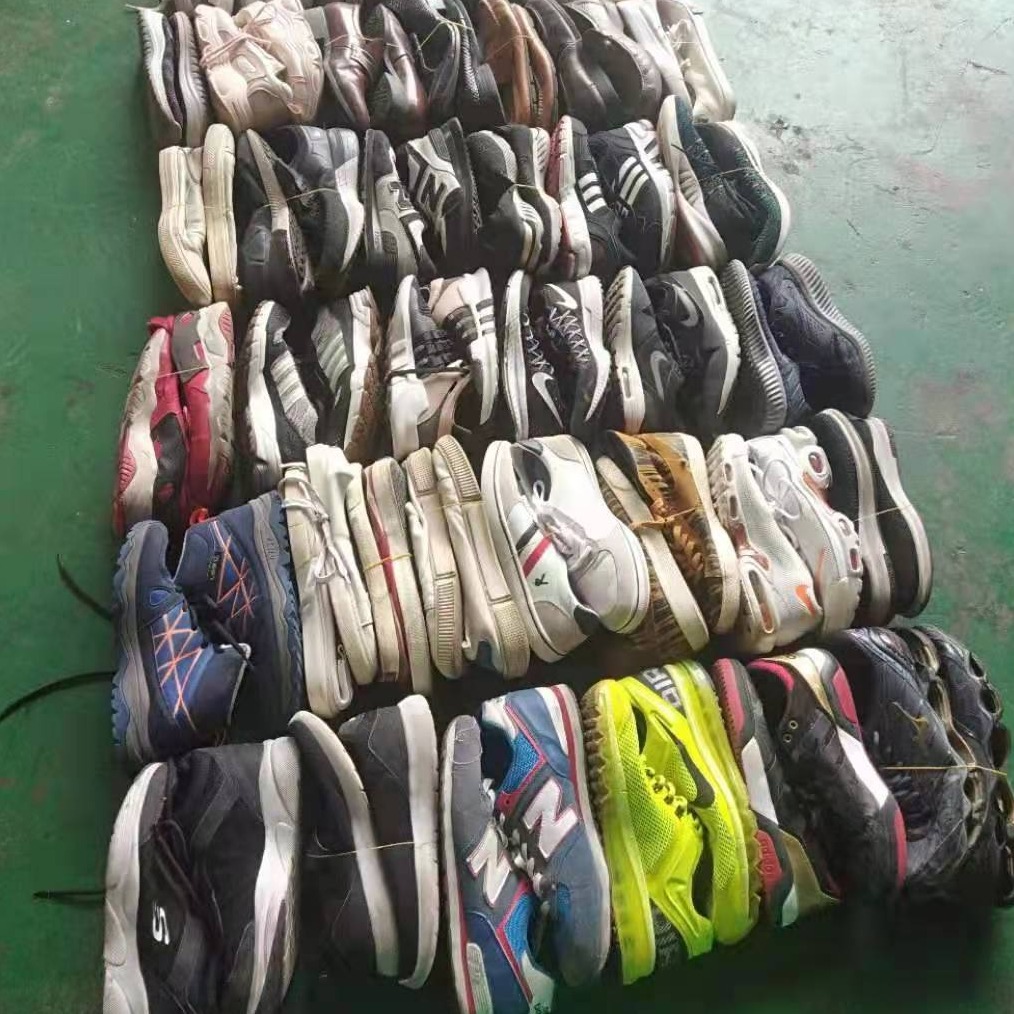 Old shoes export second-hand casual sneaker used shoes men's shoes women's shoes children's shoes cross-border exclusive
