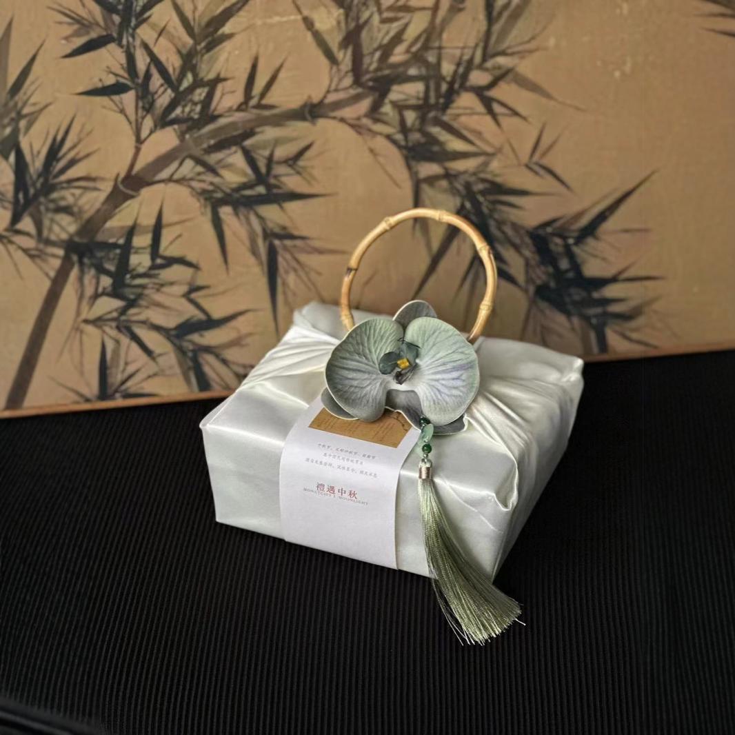 Artificial Flower New Chinese Phalaenopsis Flower Head Accompanying Gift Headdress Gift Box Chinese Style Exquisite Wedding Decoration