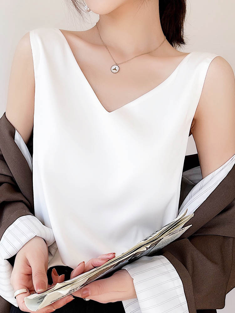 Picture of Wholesale 2025 Spring and Summer Camisole for Women, Satin Inner Wear, V-Neck, Plus Size, Loose-Fitting Vest, Versatile for Outerwear