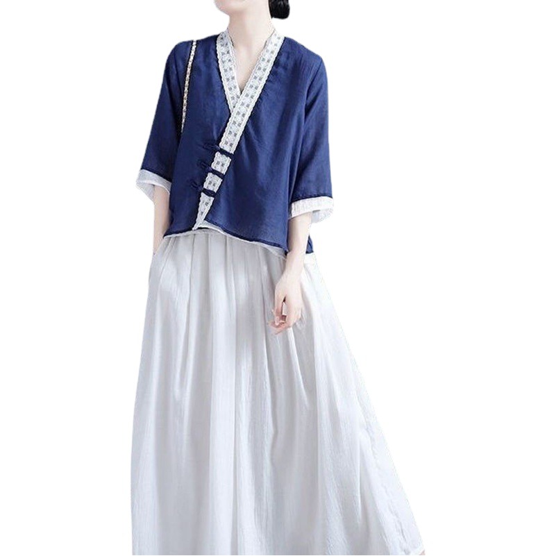 Picture of Cotton and Linen Retro Shirt Women's Seven-point Sleeve Summer New Arrival Loose Artistic Retro Design Color Contrast T-shirt V-neck Top