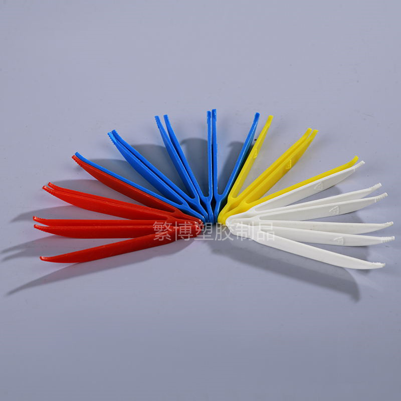 Factory disposable plastic tweezers white elbow toy tweezers tweezers children's DIY tweezers