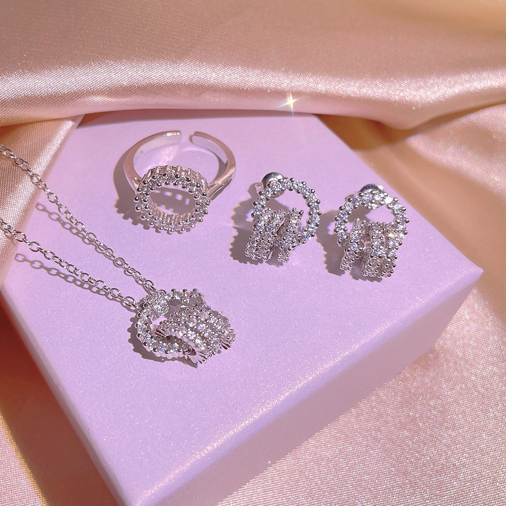 Cross-border tiktok best selling tremolo live supply fashion socialite sparkling zircon three-piece jewelry suit wholesale