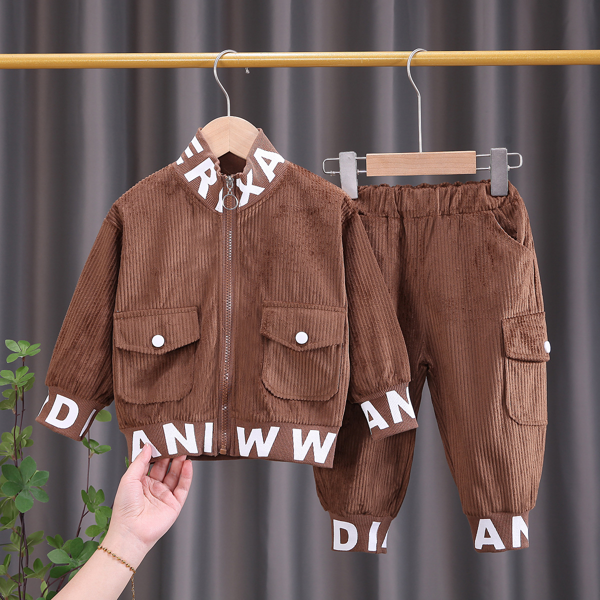 Picture of Children's Clothing Handsome Boys Spring New Corduroy Zipper Long-Sleeved Casual Sports Two-Piece Spring and Autumn Suit Wholesale