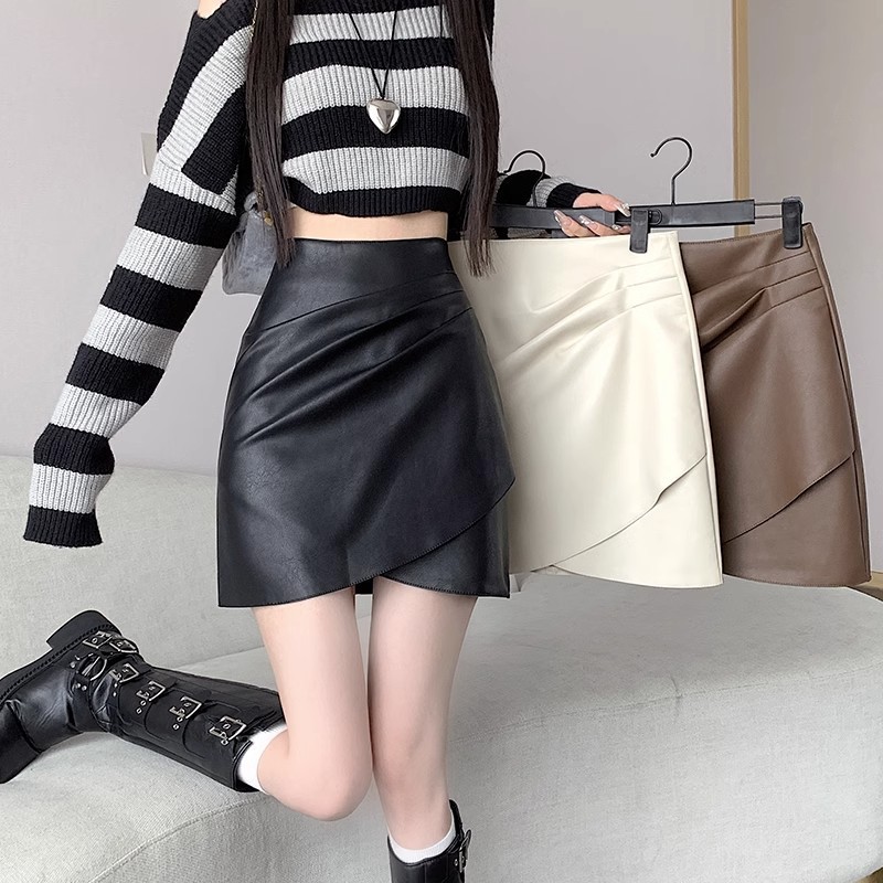 Black pu leather skirt skirt women's autumn and winter 2024 new high waist slimming irregular pleated hip skirt