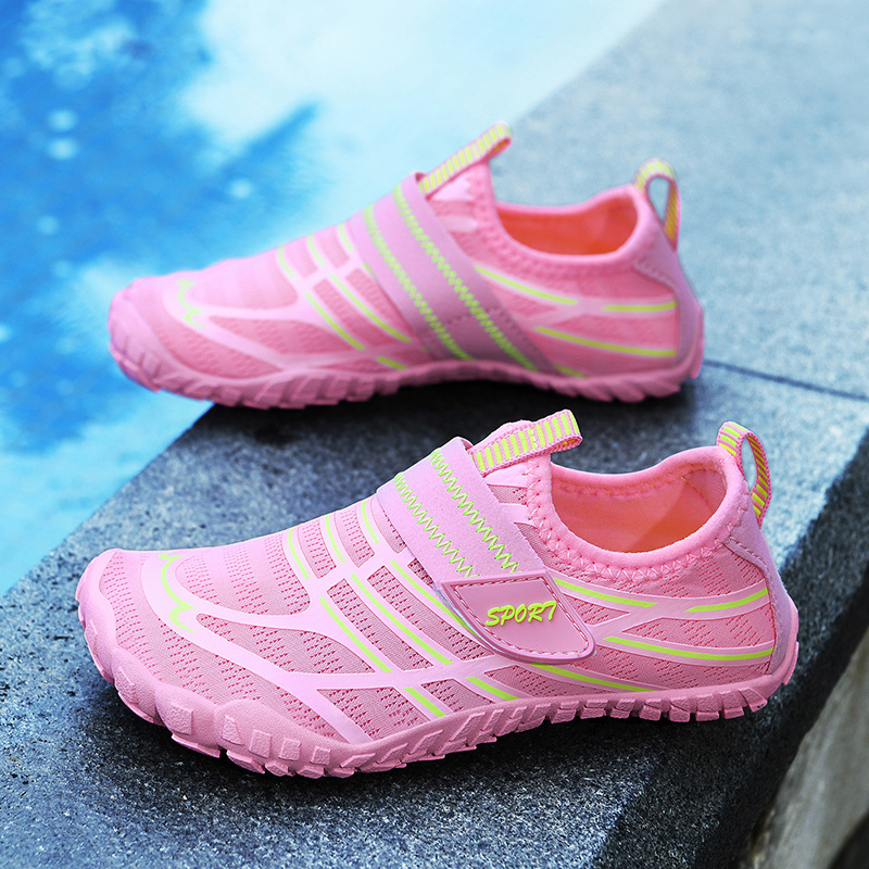 New Cross-border Children's Sports Tracing Shoes Outdoor Rock Climbing Shoes Breathable Wading Beach Shoes Lightweight Diving Swimming Shoes