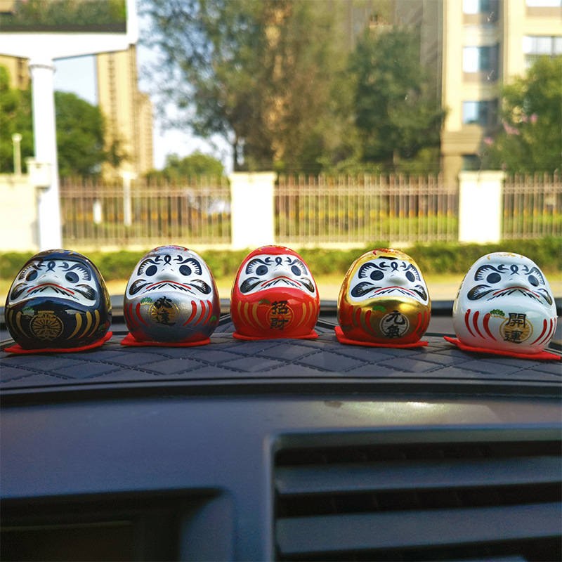 Japanese-style Dharma ornaments Japanese ceramic Dharma eggs Kaiyun Dharma trumpet mini lucky cat car decorations