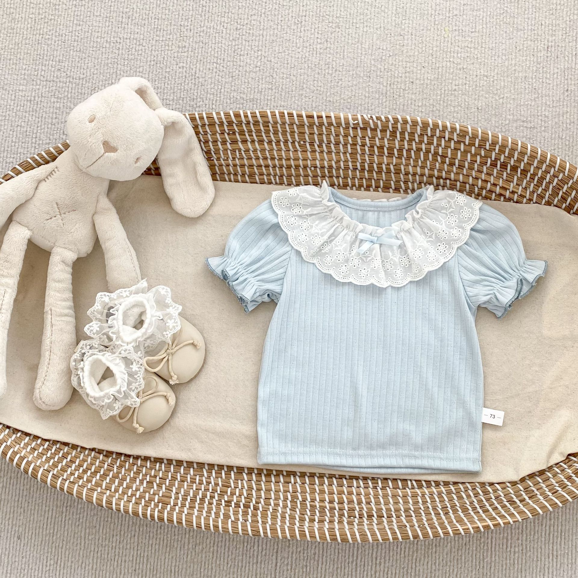 Picture of Cute Girl's Summer suit New Stylike Baby Girl's Llace Collar Short Sleeve Love Pocket Shorts Two-piece Set