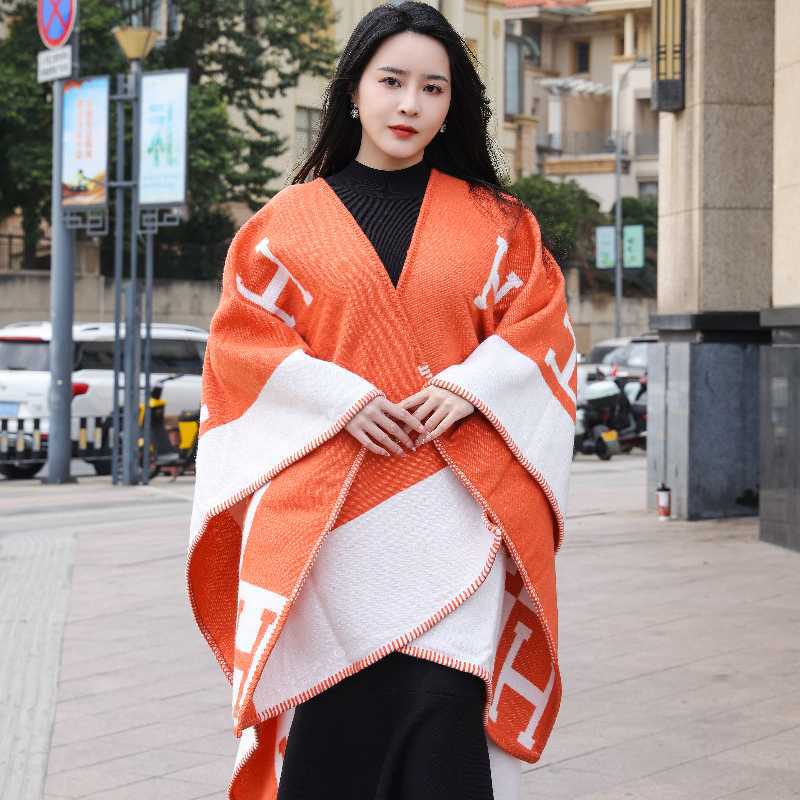 Picture of Cross-Border Amazon Fleece Blanket Single Blanket Air Conditioning Blanket Sofa Cover Blanket Nap Blanket H Letter Aviation Flight Blanket