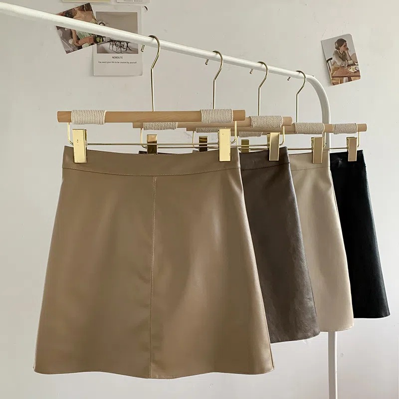 Small Leather Skirt Women's 2022 Autumn and Winter Anti-slip Short Skirt High Waist Slimming Pu Leather Skirt Small A- line Hip Skirt