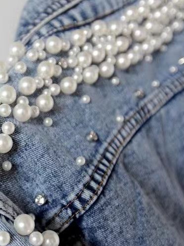 Picture of Jiakun Spring and Autumn Korean Fashion Beaded Short Denim Coat Women's Long Sleeve Jacket Shoulder Jacket Fashionable Beaded Beads