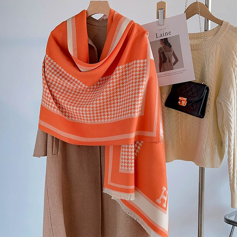 Picture of Imitation cashmere scarf for women, winter gift box, spring/autumn outer layer, thickened warmth, high-end mom qipao shawl for office