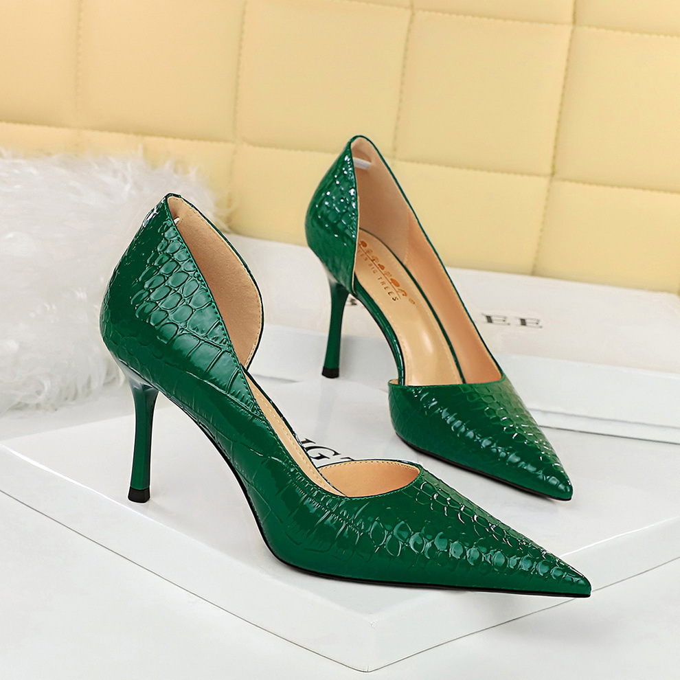 8239-5 European and American style sexy slim ultra-high heel thin heel shallow mouth pointed side hollow patent leather snake pattern women's shoes