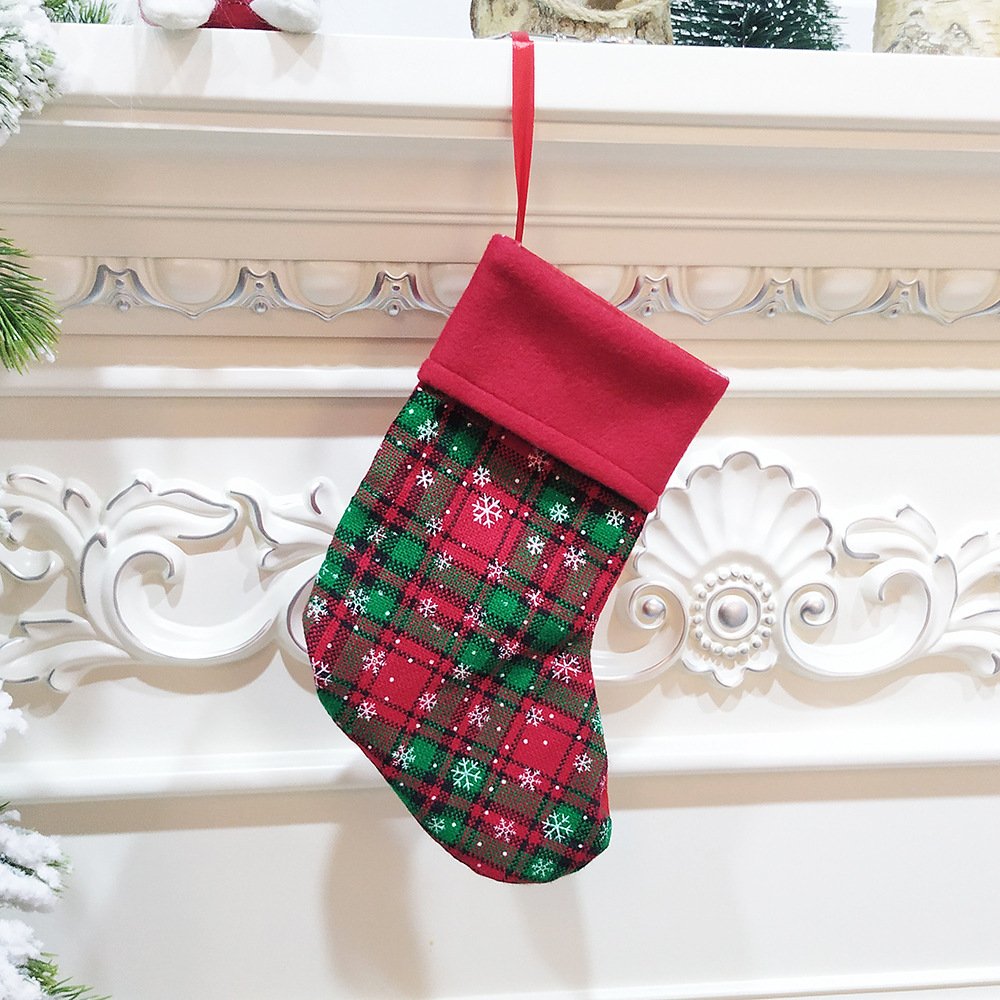 Picture of Amazon Cross Border Christmas Decoration Snowflake Plaid Christmas Small Socks Home Decoration Christmas Gift Socks