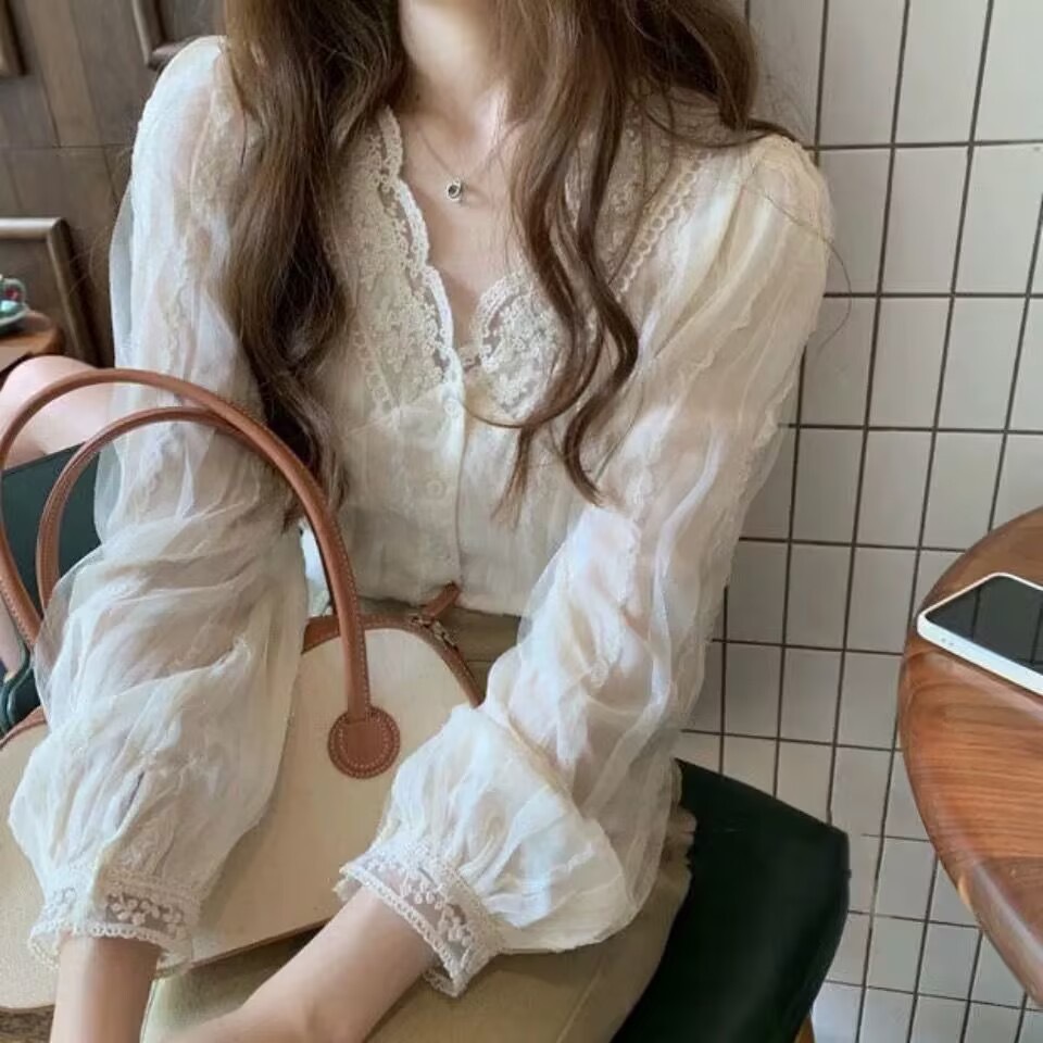 Picture of 2025 Spring and Autumn New Style Collar Lace Shirt Women's Gentle and Easiest for Match Chiffon Shirt Sweet and Chic Design Small Shirt