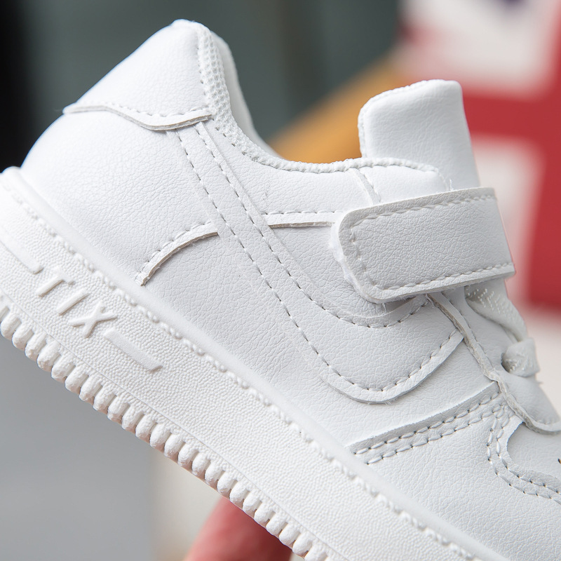 Picture of Spring and Autumn Ultra Light Solid Sole Children's Sneakers Board Shoes Baby Girl's Velcro Shoes Boy's Sneakers Academy Style White Shoes