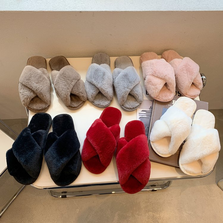 Picture of Foreign trade plush cotton slippers for women 2022 autumn and winter New Women's Flat open toe home Cross plush slippers wholesale