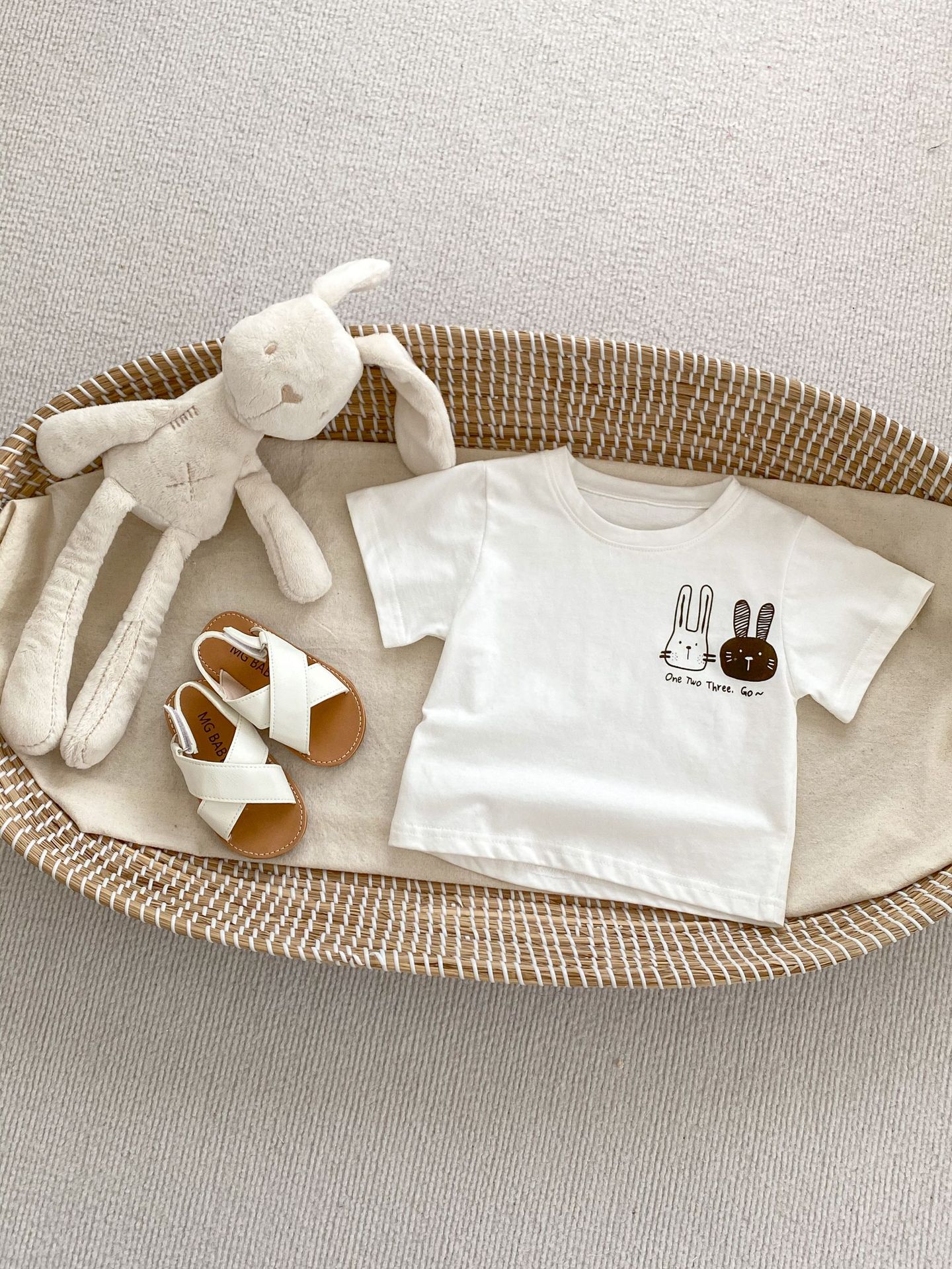 Picture of Baby Clothes Short-sleeved T-shirt New Style Summer 1-3 Years Old Baby Girl Base Shirt Thin Rabbit Print All-match Top
