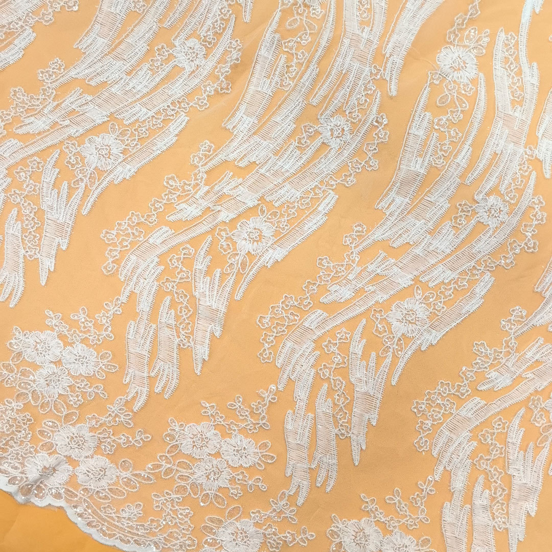Water-soluble mesh yarn, polyester silk, white lace, embroidery, embroidery fabric, full of hollow flowers and leaves, wedding dress fabric