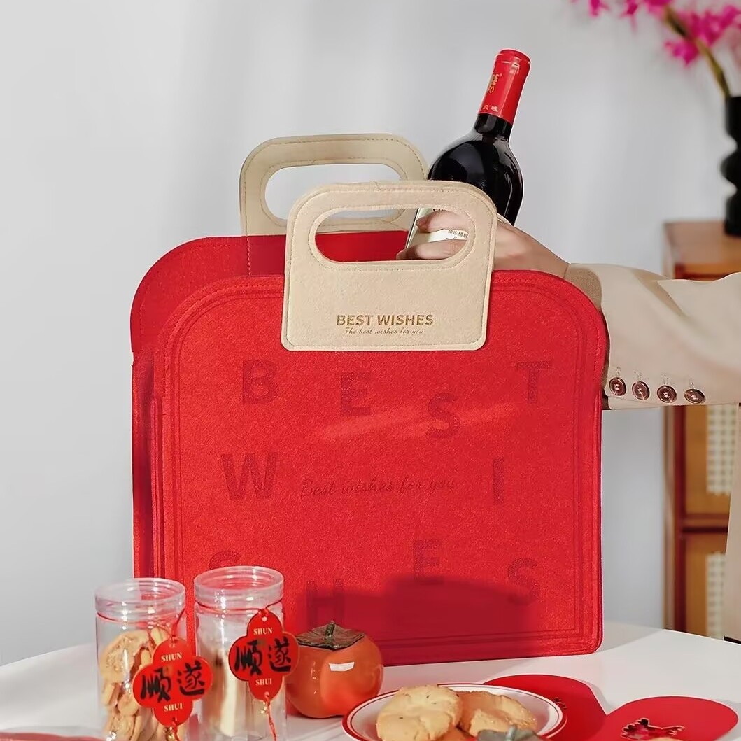 New Year's Fashion Casual Red Felt Gift Bag Holiday Gift Packaging Bag New Year's Goods Portable Gift Bag Tote Bag