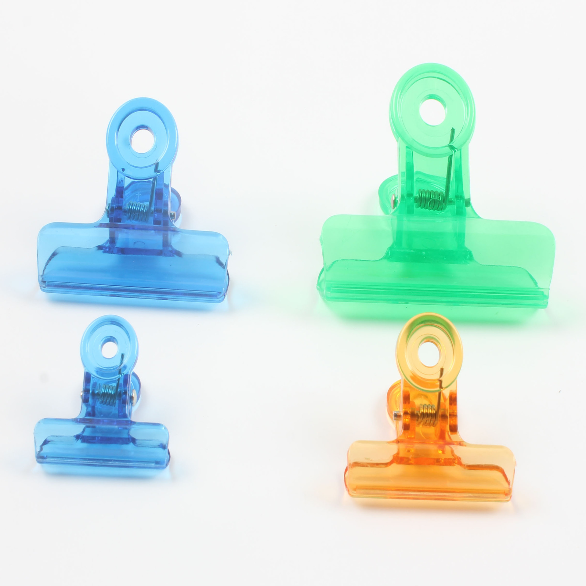 Picture of Color bill storage clip 31mm plastic clip transparent ticket clip large and small data round test paper financial clip