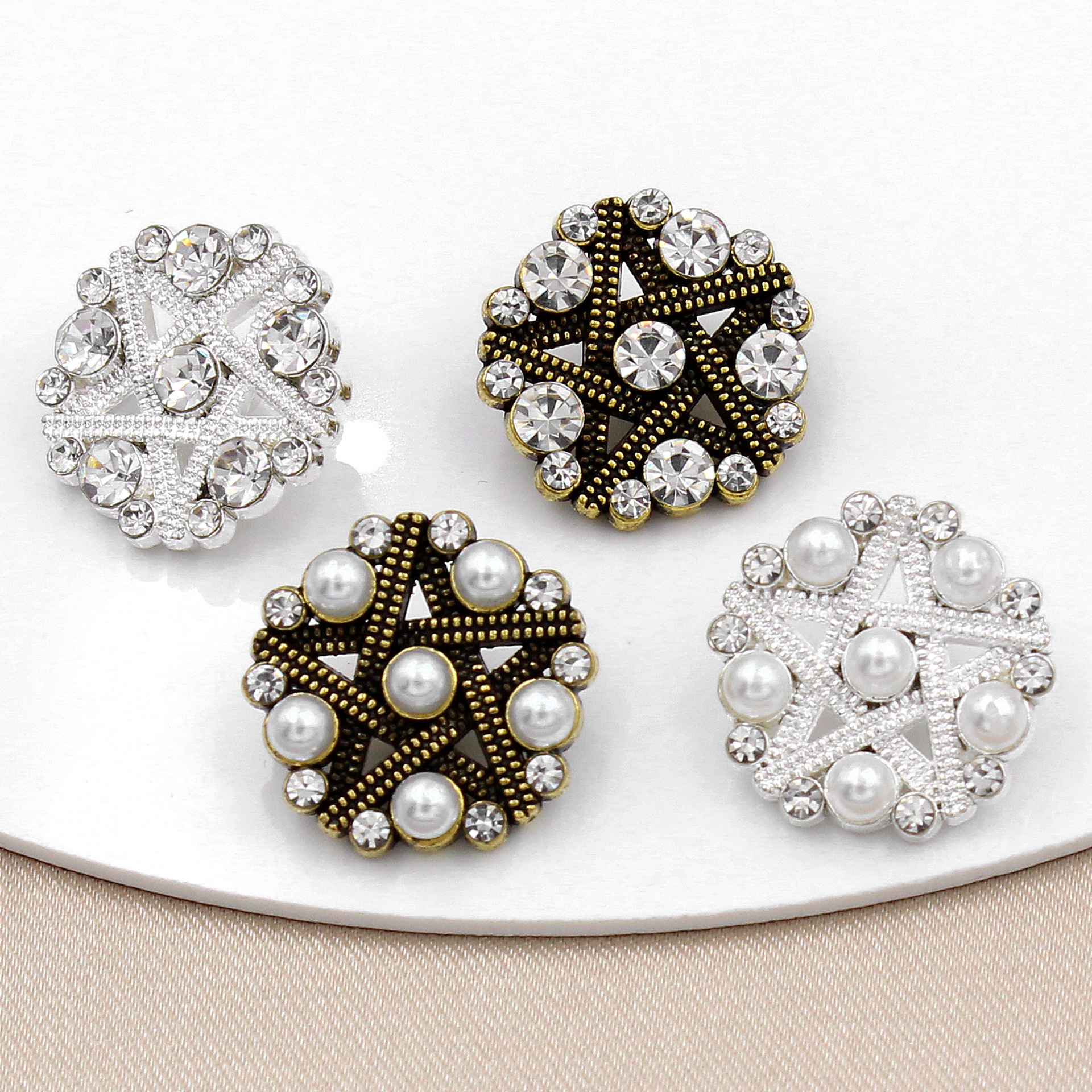 French style small fragrant style metal pearl button source manufacturers women's clothing accessories button new listing hand-sewn buckle