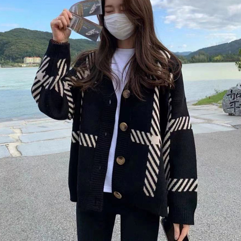Picture of New Black Striped Knitted Cardigan Women's 2023 Autumn and Winter Korean Style Loose Lazy Style Simple All-match Sweater Jacket