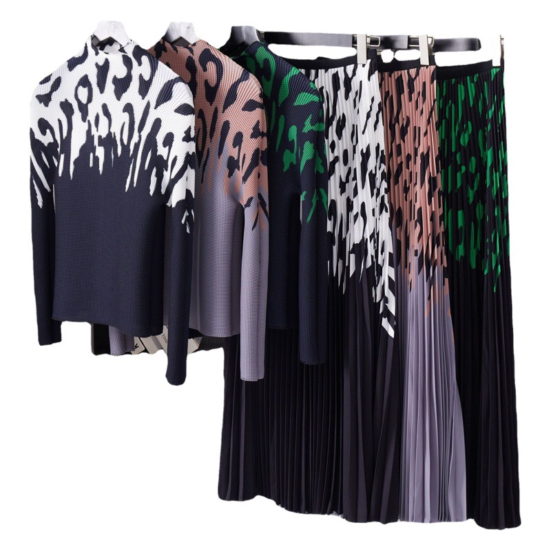 European and American Cross-Border Fashion Pleated Suit New Foreign Trade Long-Sleeved Leopard Print Stretch Top Long Skirt Two-Piece Set for Women