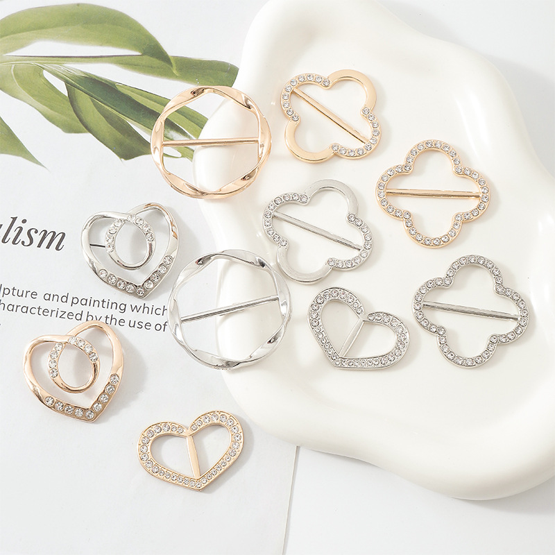 Picture of Korean multi-functional silk towel buckle wholesale high-level clothes accessories buckle pearl rhinestone corner knot buckle jewelry