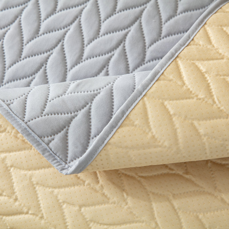 Picture of Factory wholesale household pet mattress waterproof cat and dog dustproof bedspread non-slip urine-proof protective cover sofa urine pad